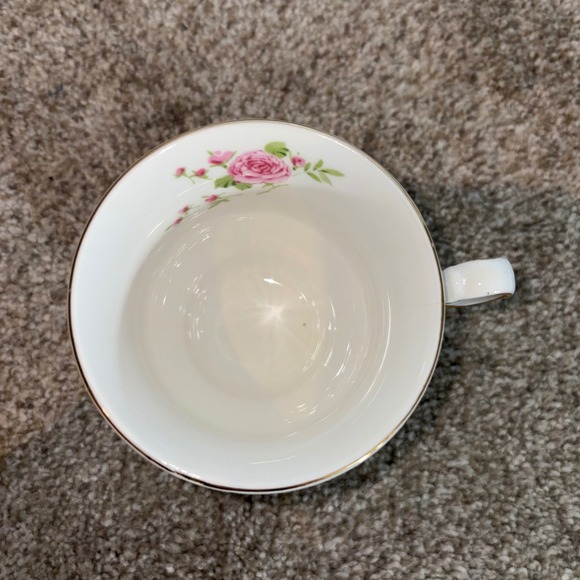Avon Pink Roses Fine Bone China Tea Cup and Saucer Set Made in England vintage - Picture 6 of 8